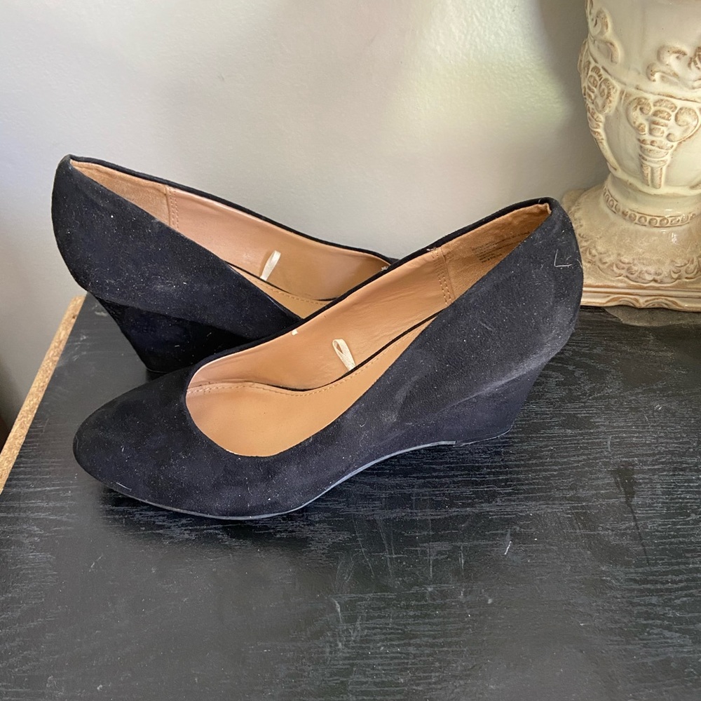 Black suede Merona wedges